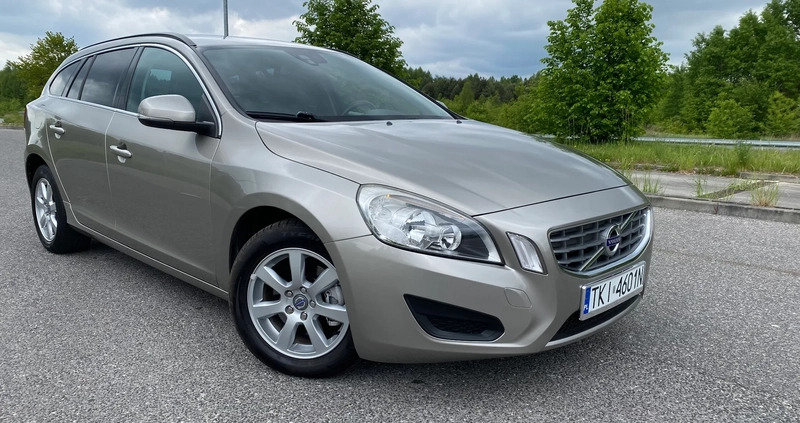 Volvo V60 cena 32900 przebieg: 238124, rok produkcji 2012 z Łapy małe 254